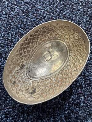 Lot 819 - NOVELTY OMANI SILVER BOX