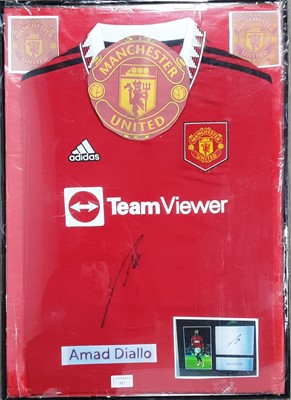 Lot 317 - MANCHESTER UNITED JERSEY
