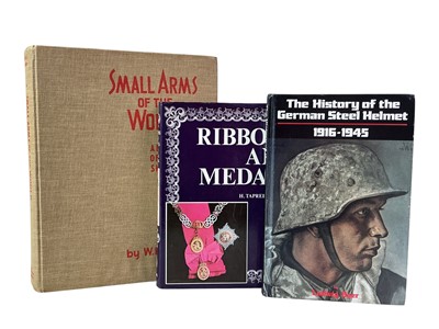 Lot 466 - COLLECTION OF MILITARY REFERENCE BOOKS