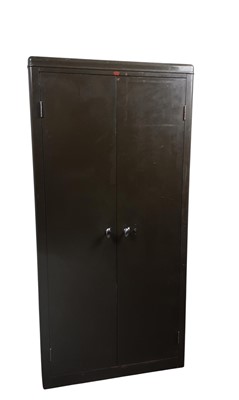 Lot 469 - VINTAGE HOWDEN STEEL STORAGE CABINET