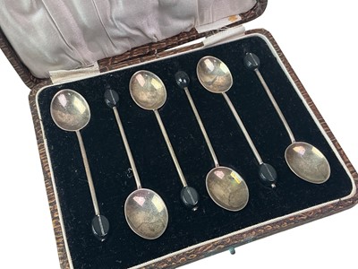 Lot 539 - SET OF SIX SILVER COFFEE SPOONS