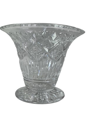 Lot 565 - SET OF SIX CRYSTAL SPIRIT GLASSES AND OTHER CRYSTAL