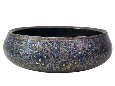 Lot 573 - COLLECTION OF POTTERY BOWLS AND COMPORTS