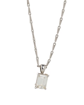 Lot 435 - DIAMOND SOLITAIRE PENDANT