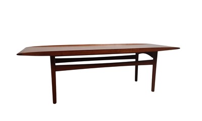Lot 592 - MID CENTURY TEAK RECTANGULAR COFFEE TABLE