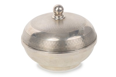 Lot 15 - GEORGE VI SILVER LIDDED BOX