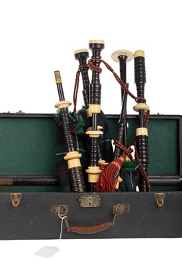 Lot 1029 - SET OF BAGPIPES