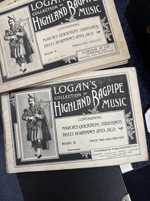 Lot 1029 - SET OF BAGPIPES