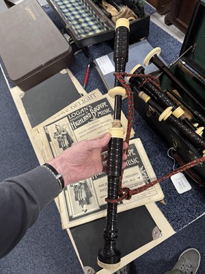 Lot 1029 - SET OF BAGPIPES