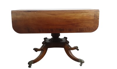 Lot 466 - REGENCY MAHOGANY PEMBROKE TABLE