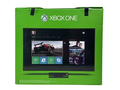 Lot 671 - XBOX ONE CONSOLE