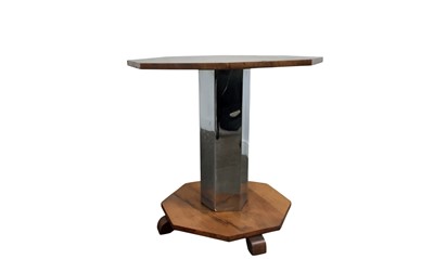 Lot 707 - ART DECO WALNUT SIDE TABLE