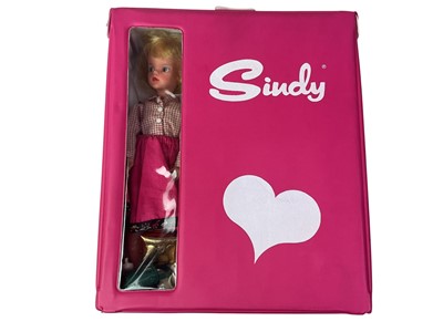Lot 743 - SINDY DOLL TRAVEL SET