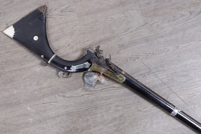 Lot 1194 - PAKASTNI SINDH FLINTLOCK RIFLE