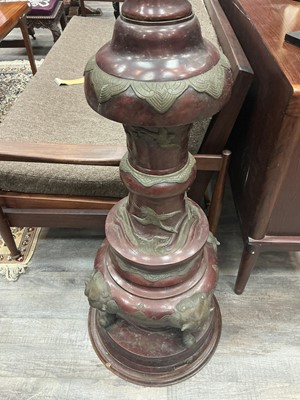 Lot 857 - LARGE AND UNUSUAL JAPANESE BRONZE FLOOR LAMP