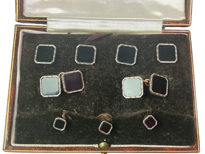Lot 786 - SET OF ART DECO SHIRT STUDS AND CUFFLINKS