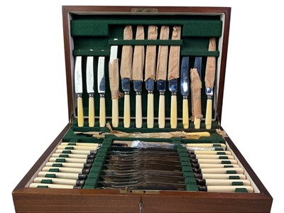 Lot 715 - HARRISON BROTHERS & HOWSON CANTEEN OF CUTLERY