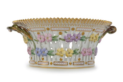 Lot 1503 - ROYAL COPENHAGEN FLORA DANCIA BOWL