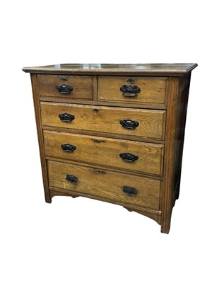 Lot 828 - OAK CHEST OF DRAWERS