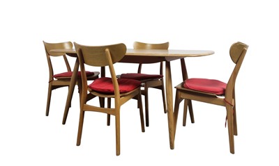 Lot 833 - LIGHT ELM KITCHEN TABLE