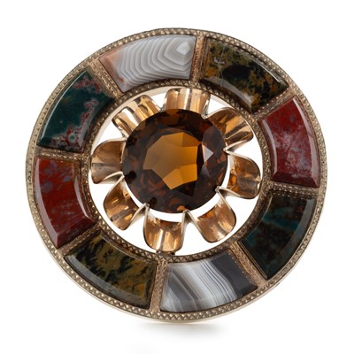 Lot 478 - IMPRESSIVE SCOTTISH AGATE BROOCH
