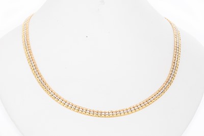 Lot 484 - GOLD NECKLET
