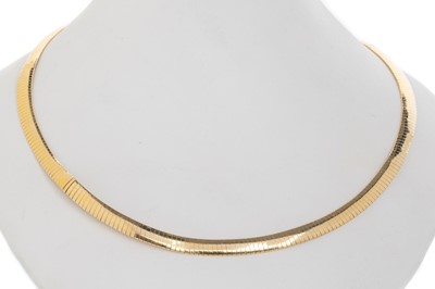 Lot 485 - GOLD NECKLET