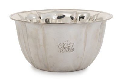 Lot 3 - EDWARDIAN SILVER BOWL