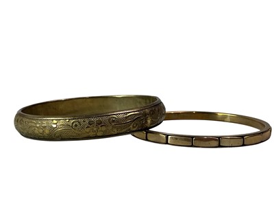 Lot 134 - GROUP OF COSTUME JEWELLERY