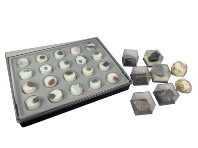 Lot 137 - GROUP OF MINERALS