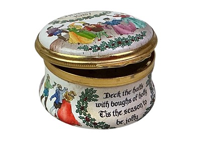 Lot 141 - GROUP OF PORCELAIN TRINKET BOXES