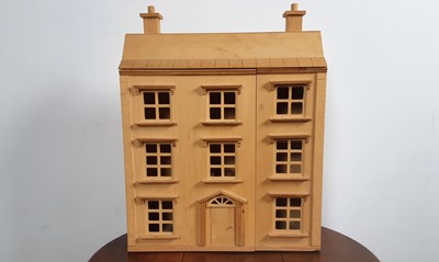 Lot 116 - PAIR OF TOYS 'R' US DOLLS' HOUSES