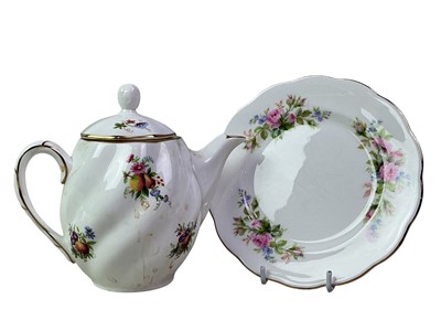 Lot 204 - COALPORT PART TEA SERVICE