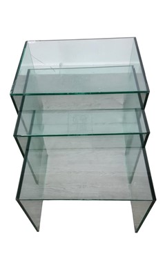 Lot 15 - CONTEMPORARY NEST OF LAMINATED GLASS TABLES
