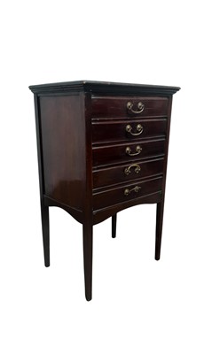 Lot 326 - EDWARDIAN MAHOGANY MUSIC CABINET