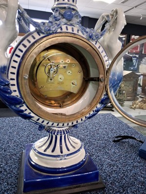 Lot 1043 - EDWARDIAN MANTEL CLOCK