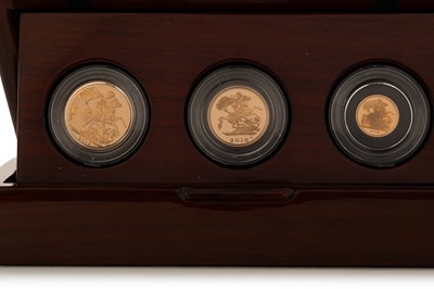 Lot 27 - ELIZABETH II, THE SOVEREIGN THREE-COIN GOLD PROOF COIN SET