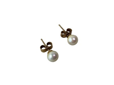 Lot 409 - PAIR OF PEARL AND GOLD EARRINGS