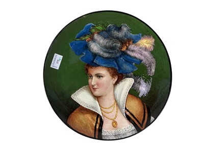 Lot 375 - VICTORIAN PORCELAIN CHARGER