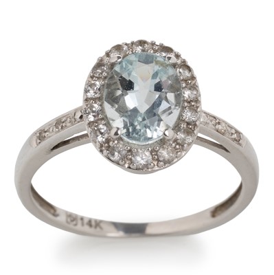Lot 507 - AQUAMARINE AND WHITE SAPPHIRE CLUSTER RING