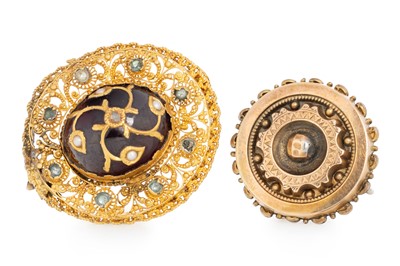 Lot 508 - TWO GOLD BROOCHES