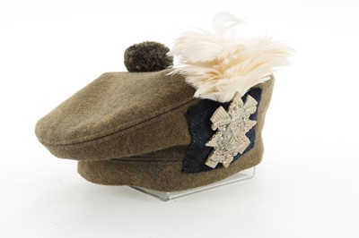 Lot 1228 - BLACK WATCH GREEN SERGE TAM O SHANTER