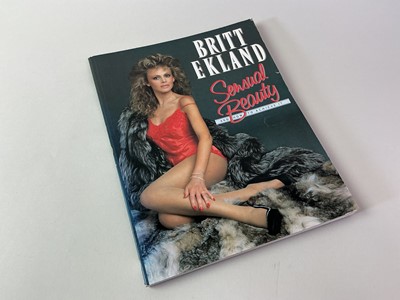 Lot 573 - COLLECTION OF VINTAGE GLAMOUR MAGAZINES