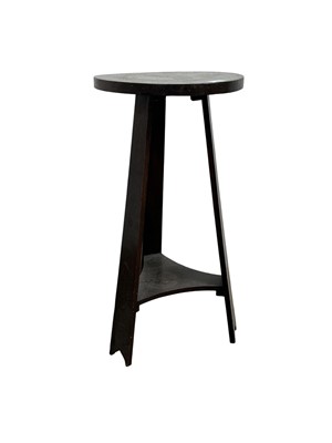 Lot 593 - ARTS & CRAFTS OAK PEDESTAL TABLE