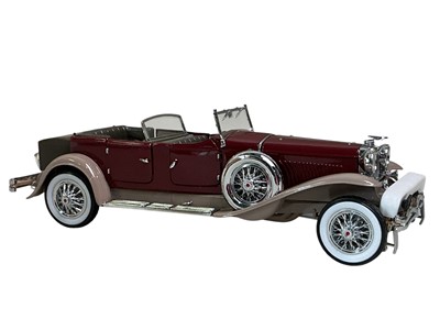 Lot 656 - COLLECTION OF DIECAST MODEL VEHICLES