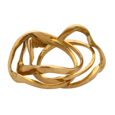 Lot 572 - GOLD PUZZLE RING