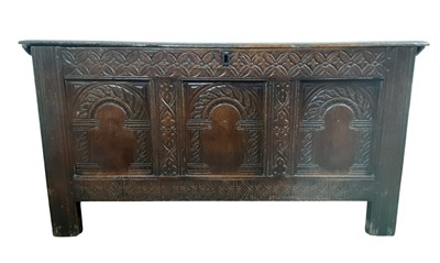 Lot 1796 - OAK COFFER
