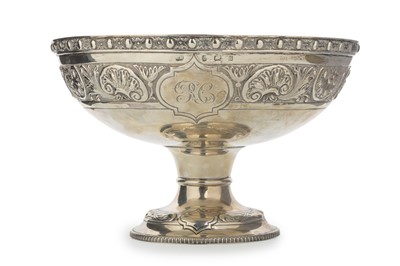 Lot 76 - EDWARD VII SILVER PEDESTAL BOWL