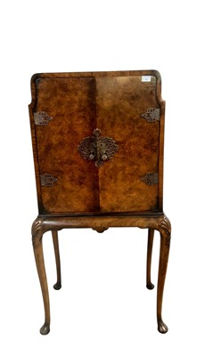 Lot 689 - WALNUT COCKTAIL CABINET