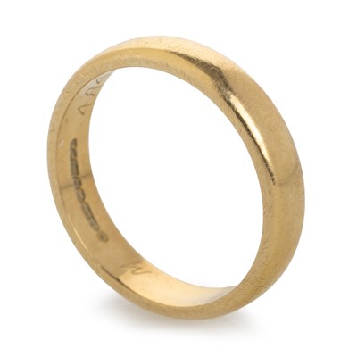 Lot 637 - WEDDING BAND